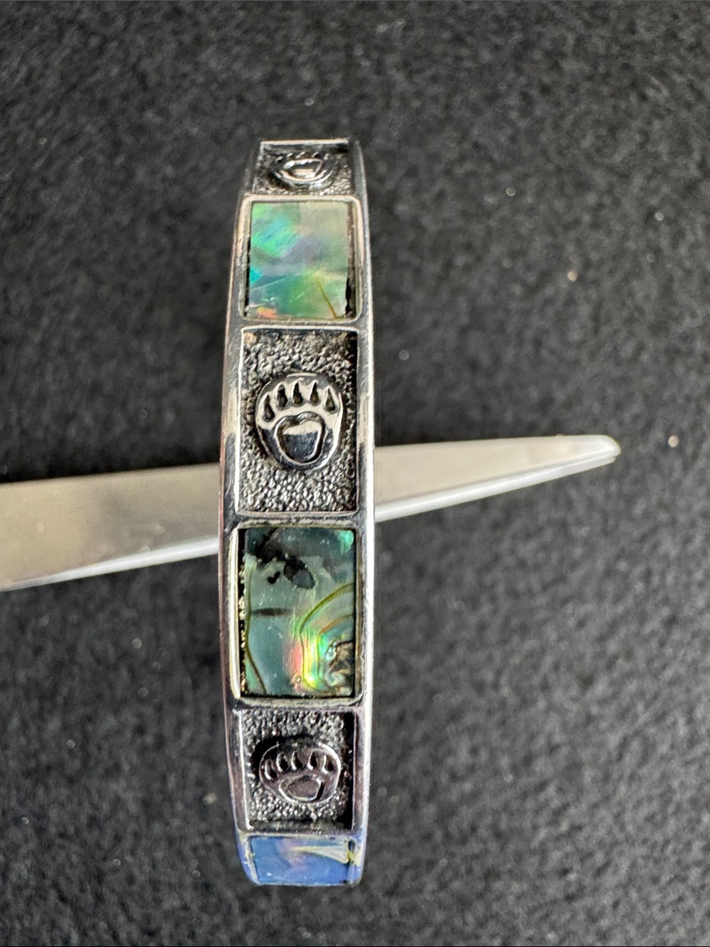 VTG 90s Abalone Shell Bear Paw Panel Bangle Silver Tone Maker Mark M - Picture 2 of 6